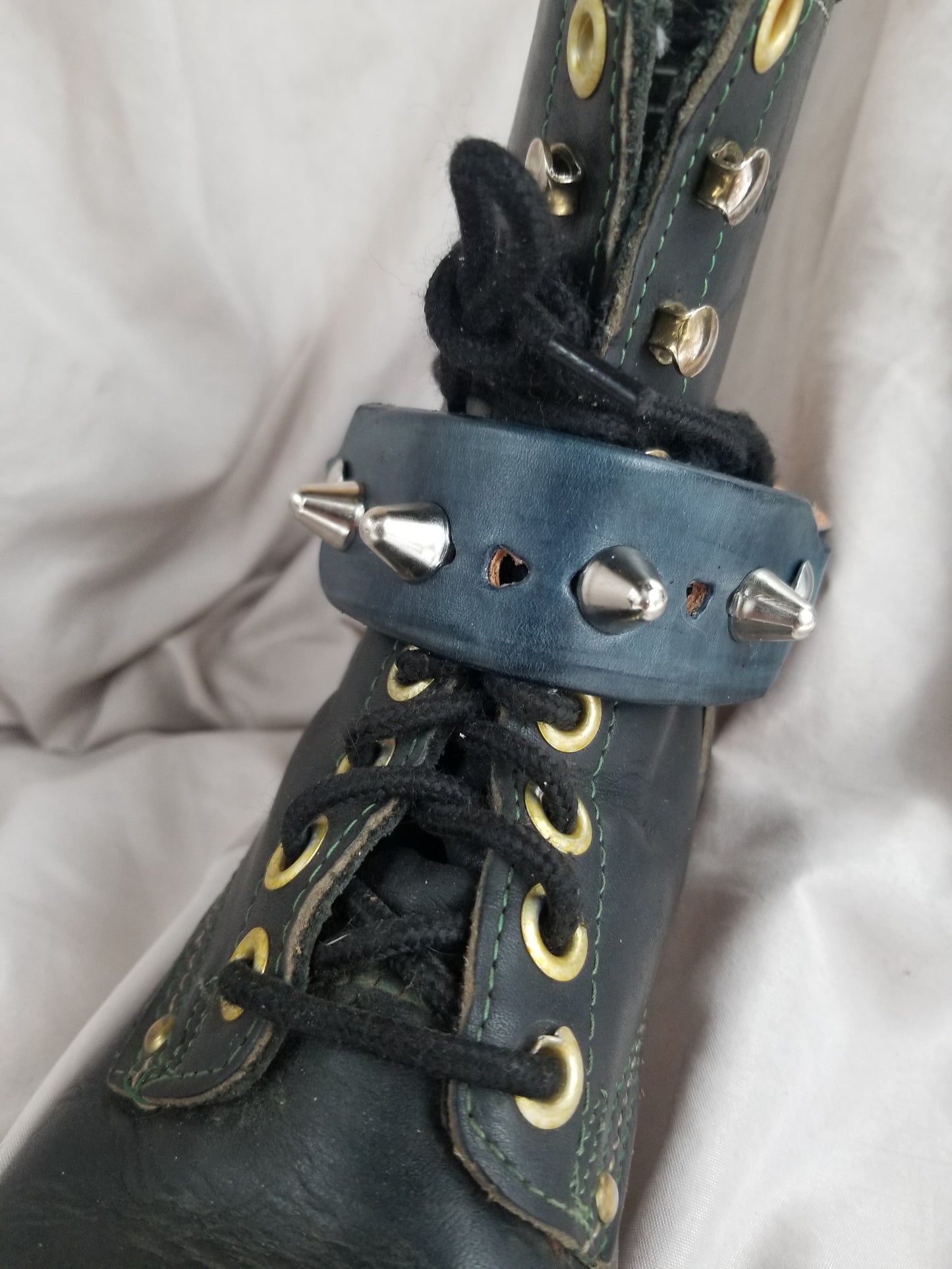 Heart and stud boot cuff