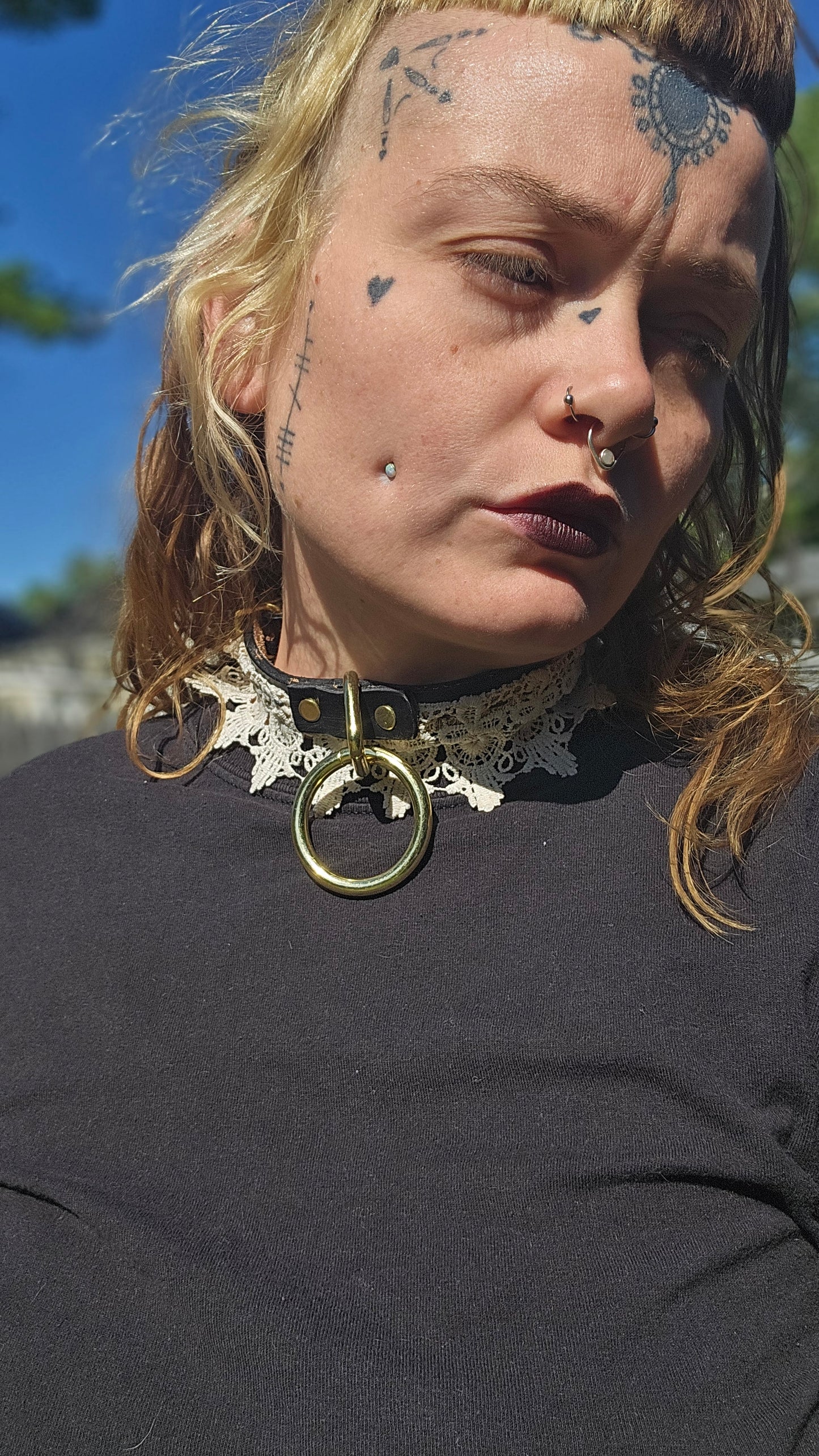 Drip lace Hulder collar