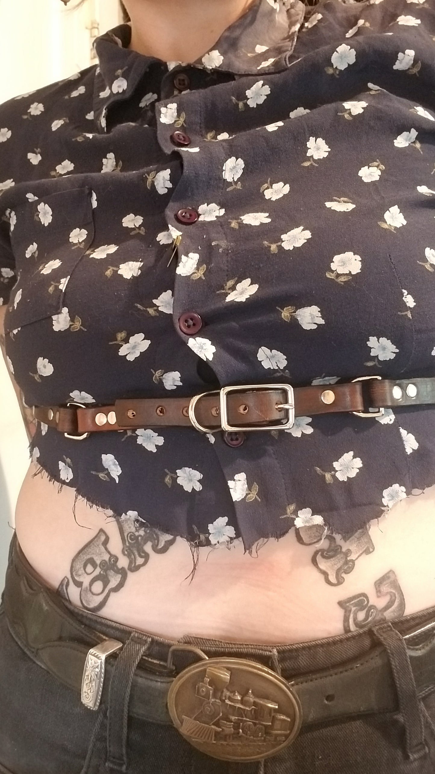 Honeysuckle vine belt