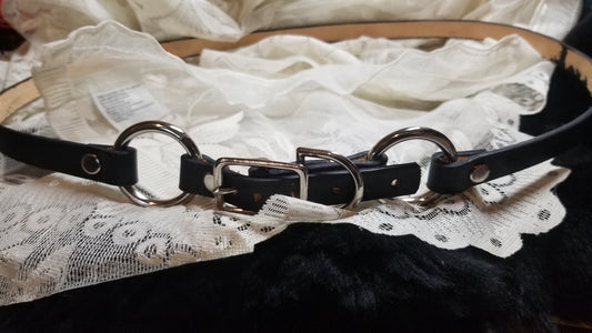 Honeysuckle vine belt