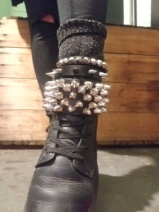 cone stud boot strap