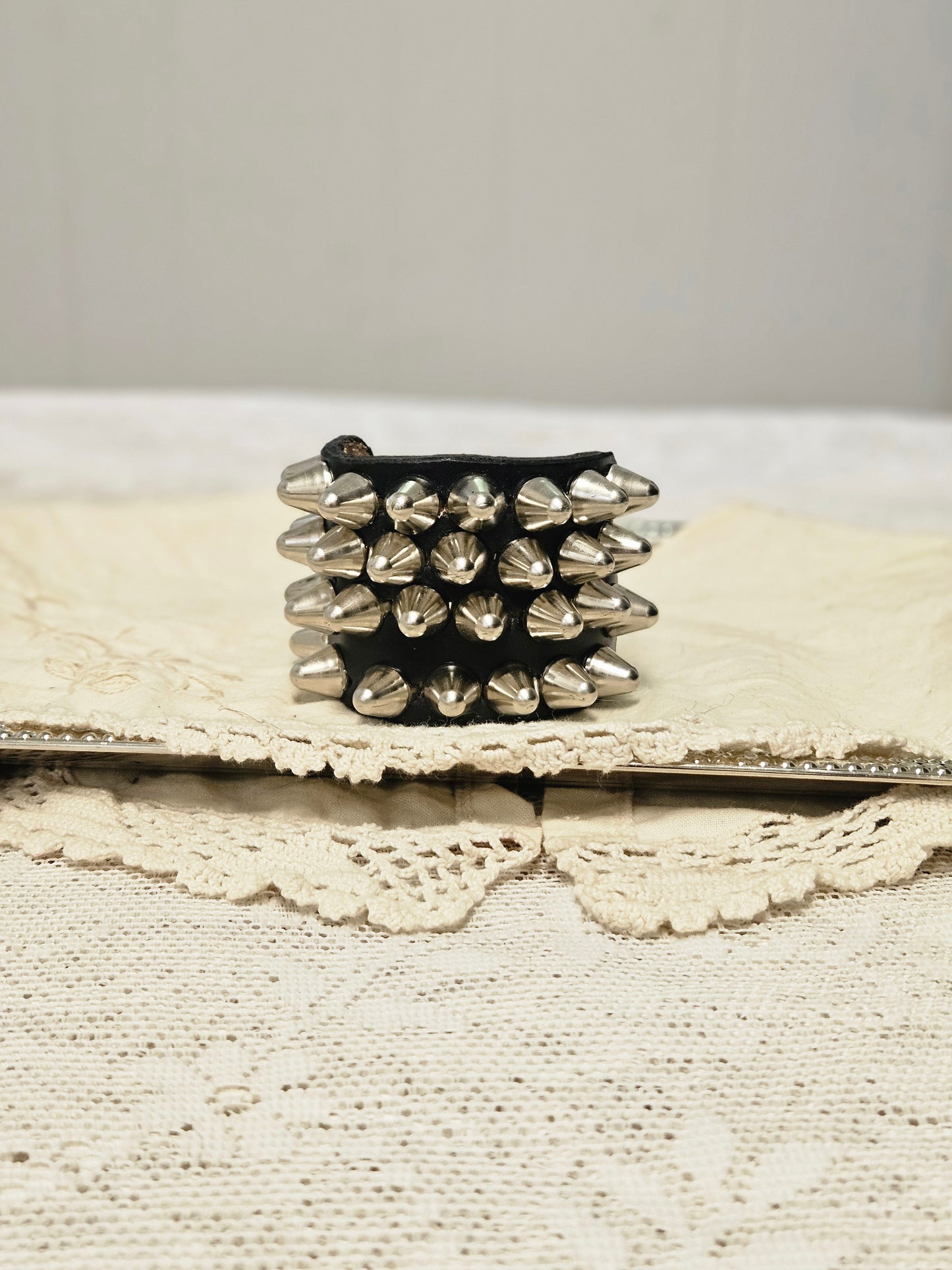 3 row wrist cuff