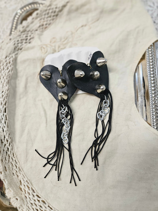 Heart & studs earing