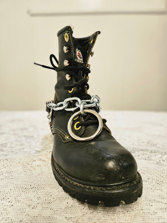 O ring boot strap