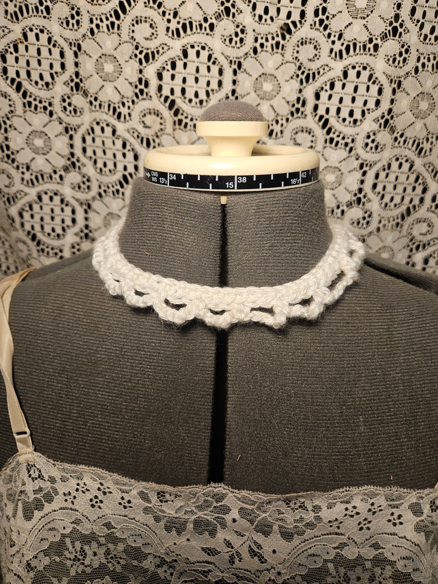 Crochet collar