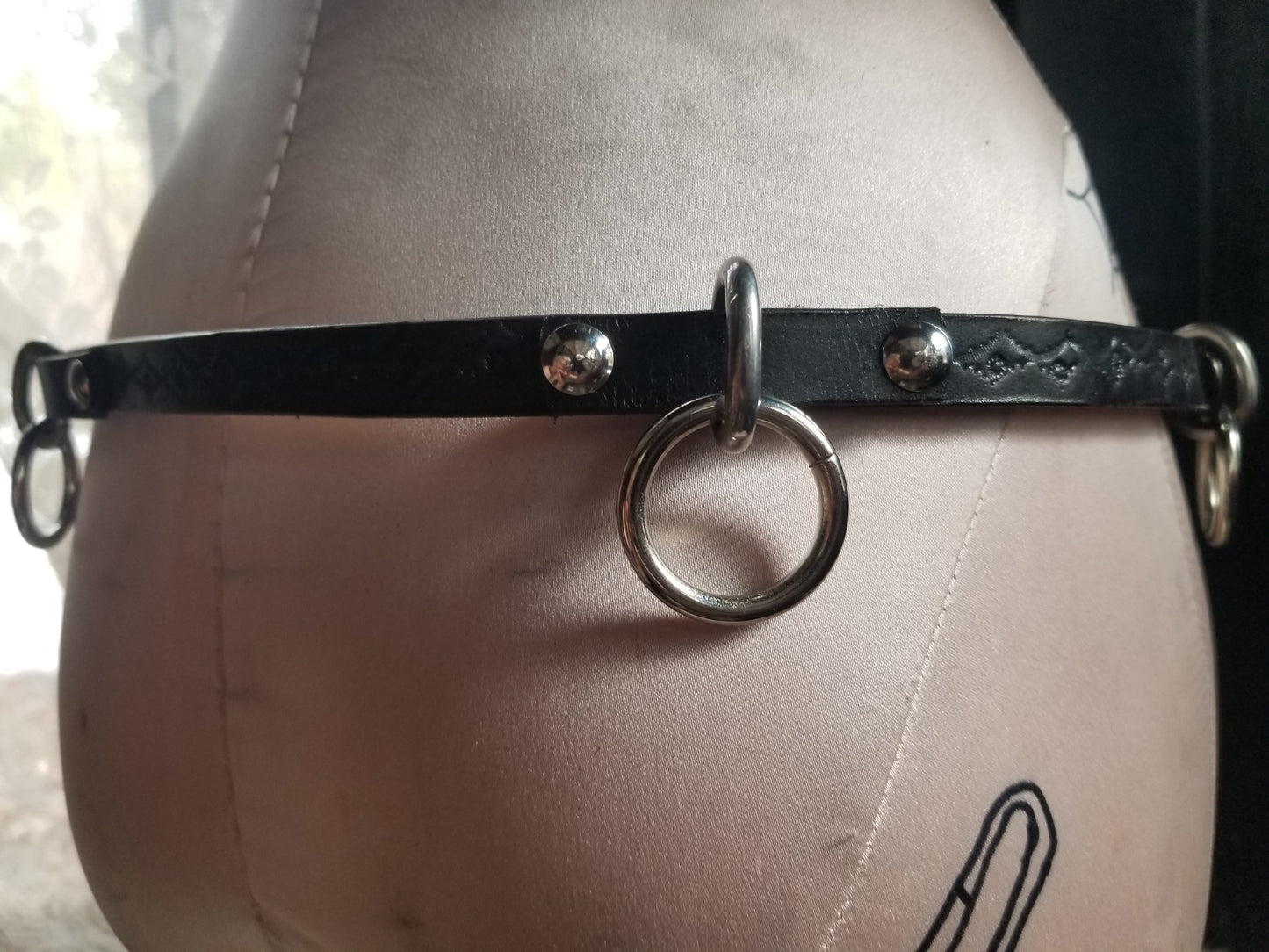 Tiny tumbleweed Bondage belt